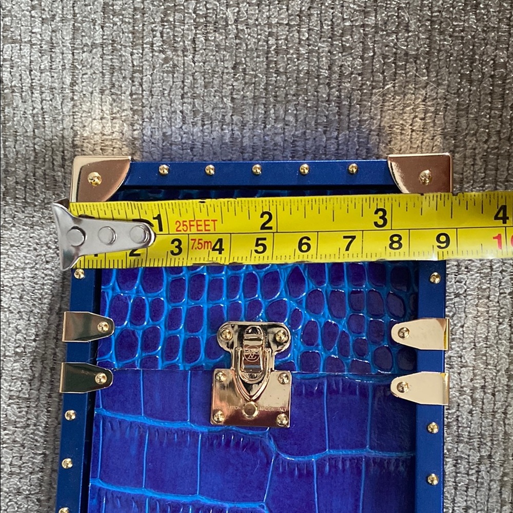 lPhone case Blue Crocodile Pattern Phone Case - Picture 5 of 5
